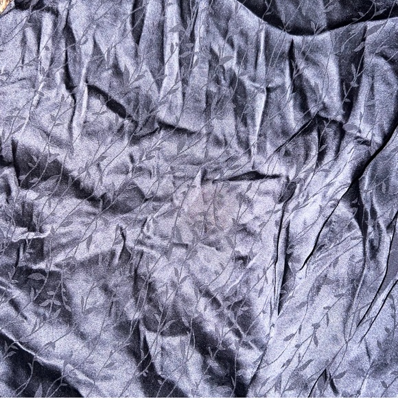 NK Imode Silk Robe - Picture 2 of 4